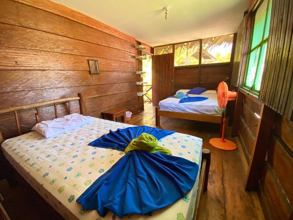 Auberge de jeunesse Casa De La Iguana à Lívingston Extérieur photo