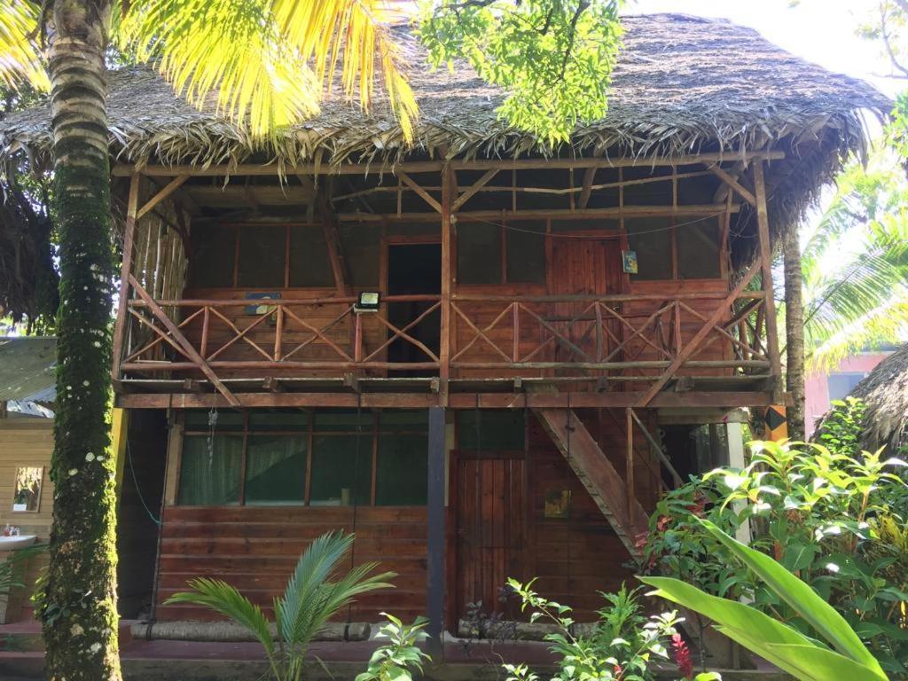 Auberge de jeunesse Casa De La Iguana à Lívingston Extérieur photo