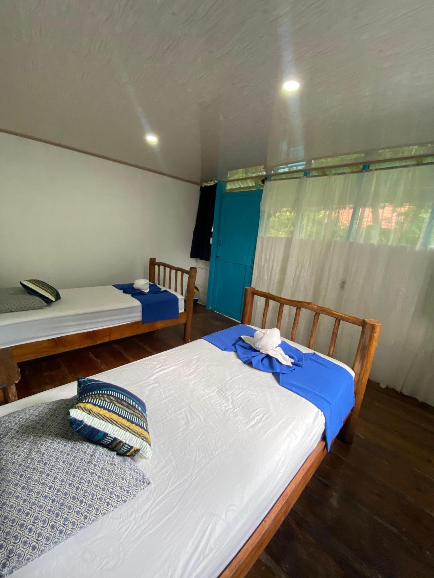 Auberge de jeunesse Casa De La Iguana à Lívingston Extérieur photo